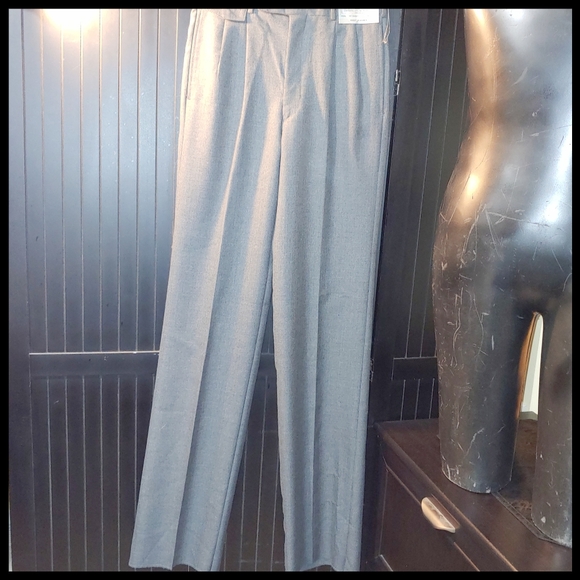 New Unhemmed Gray Bonelli Dress Pants, 30 - Picture 1 of 6